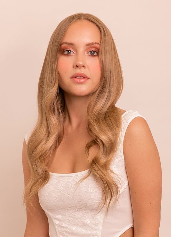 16palcové plné objemové příčesy na sponu #18 Zlatavá blond
