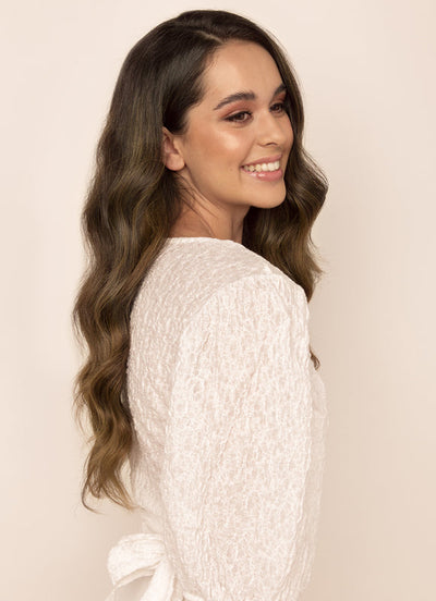 16palcové halo prodlužování vlasů mocha a středně hnědá balayage